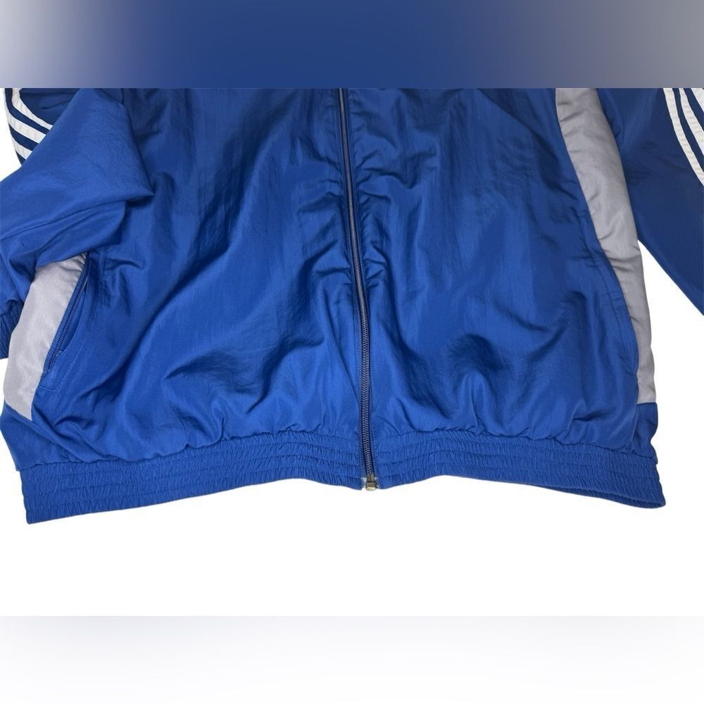 Vintage Adidas Men's Blue Windbreaker Jacket - Picture 5 of 7